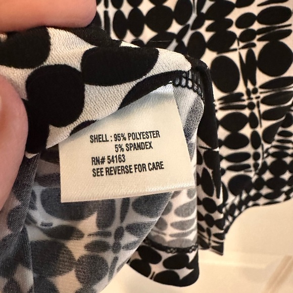 Calvin Klein Black and White Patterned Tank Top - Picture 3 of 4